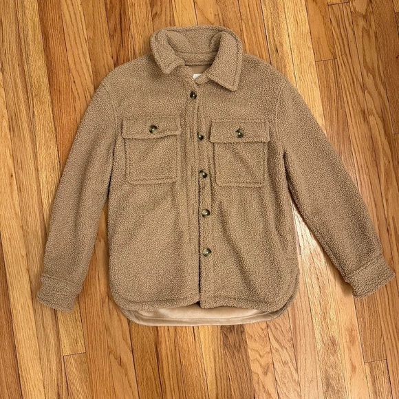 NWT Abercrombie and fitch teddy shacket - Picture 2 of 3
